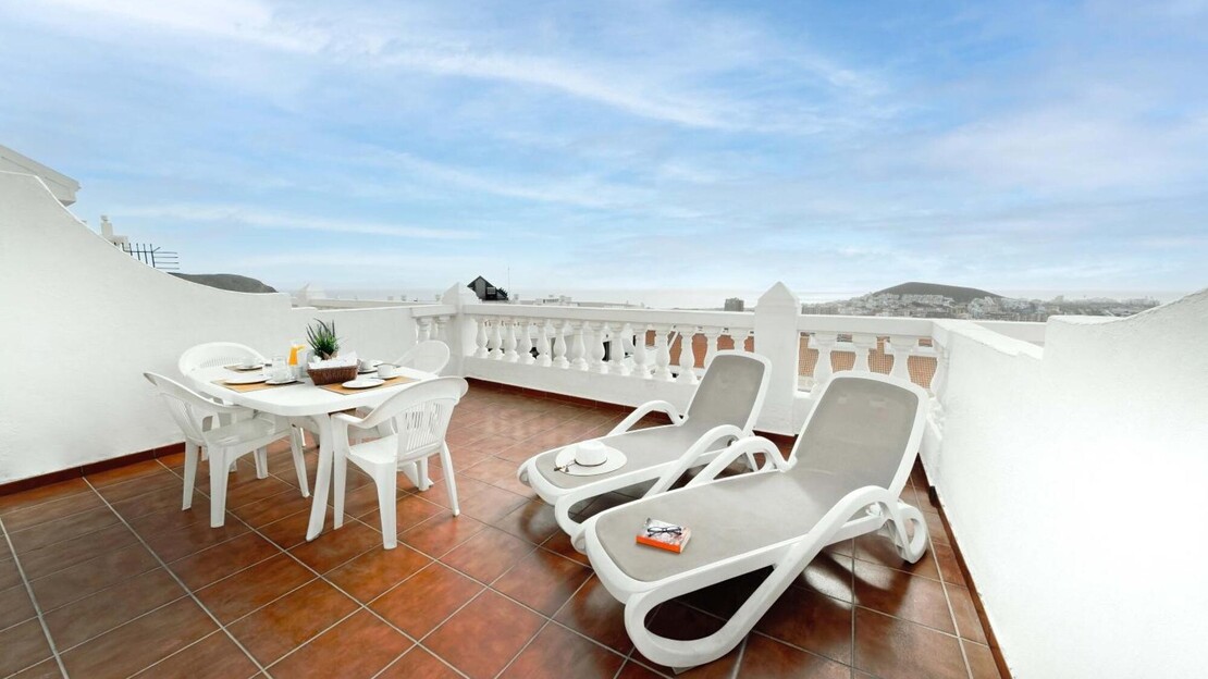 Ona Hollywood Mirage